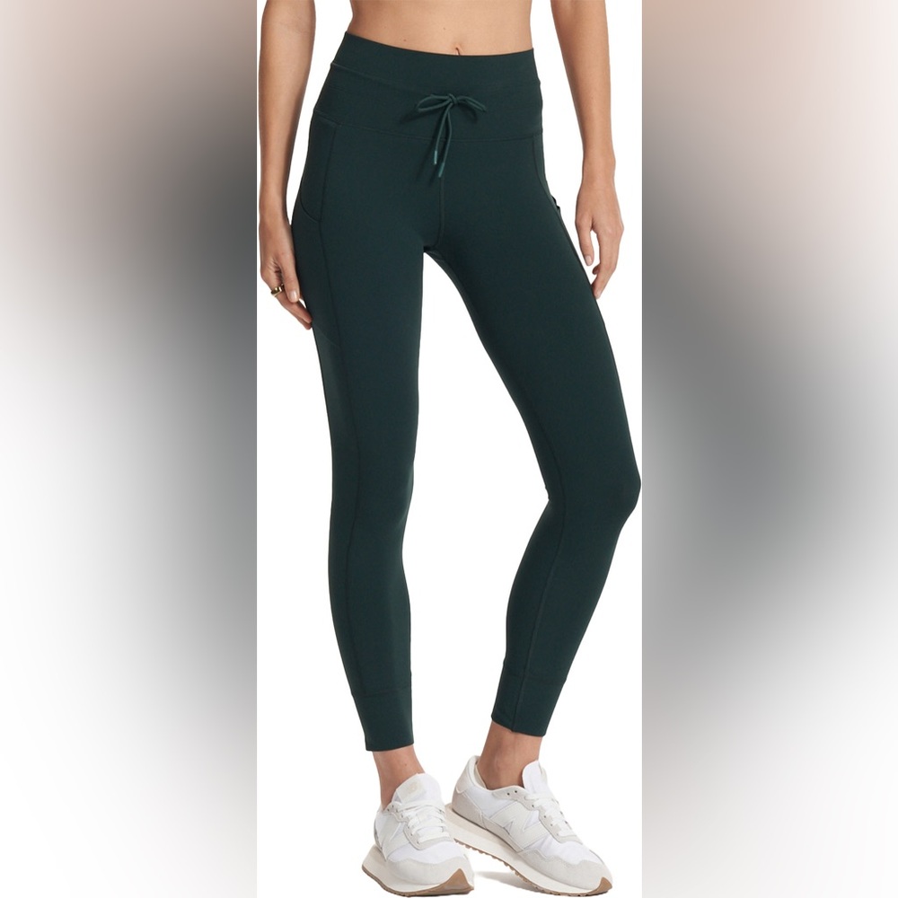 Vuori Daily Leggings with Pockets Sz M